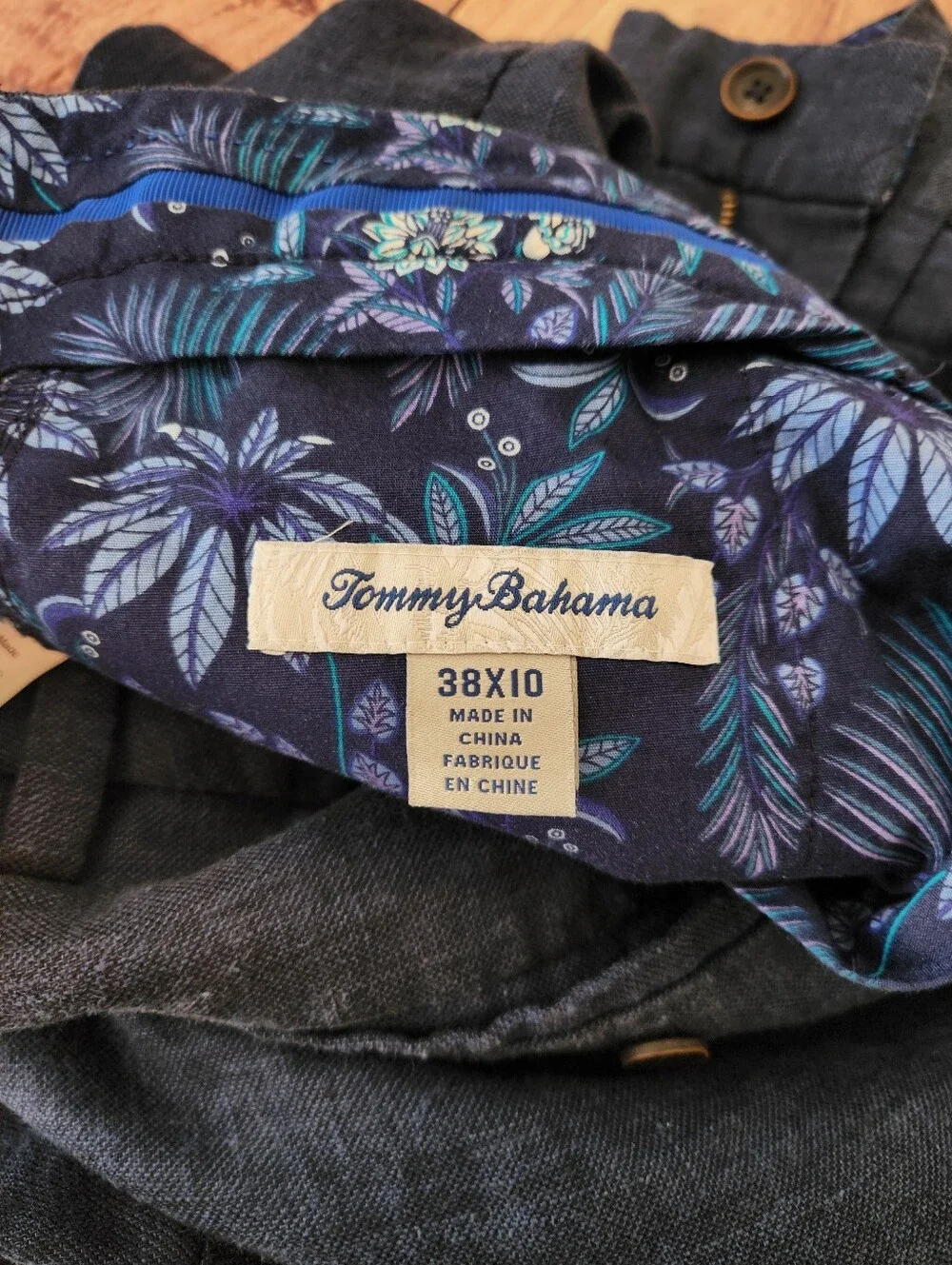 Tommy Bahama Mens Linen Blend Navy Blue Shorts Size 38